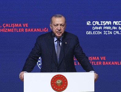 Erdoğan: 50 tane fazla eleman al deyince rahatsız olanlar var