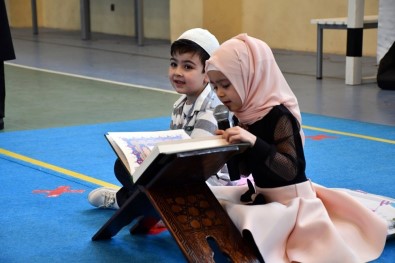 Minik Kur'an Öğrencilerine Mezuniyet Töreni