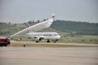 ADNAN MENDERES HAVALİMANI - Qatar Airways'in İlk Uçağı İzmir'e İniş Yaptı