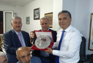 Başkan Uysal,  Kasımpaşa'da Antalyalılarla Buluştu
