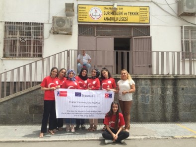 Diyarbakırlı Kız Öğrenciler Stajlarını Romanya'da Yapacak
