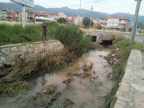 HASAN ARSLAN - Edremit'te Dere Yatakları Temizleniyor