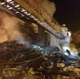 Elektrik Kontağından Çıkan Yangın Ahşap Evi Kül Etti Haberi