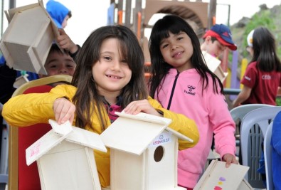 Keçiörenli Çocuklar Elleriyle Kuşlara Yuva Yaptılar