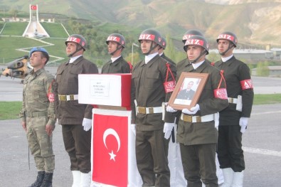 Şehit Piyade Onbaşı Mehmet Köklü İçin Hakkari'de Tören Düzenlendi