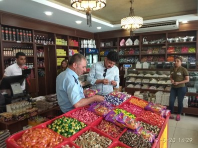 Tarsus'ta Bayram Öncesi Şeker Ve Tatlı Denetimi