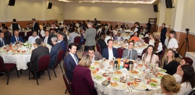 Uluslararası Öğrenciler İftar Yemeği Ve Mezuniyet Töreni'nde Buluştu