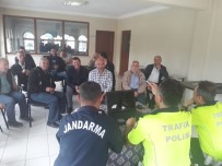 UZMAN JANDARMA - Bigadiç'te Şoförlere Brifing