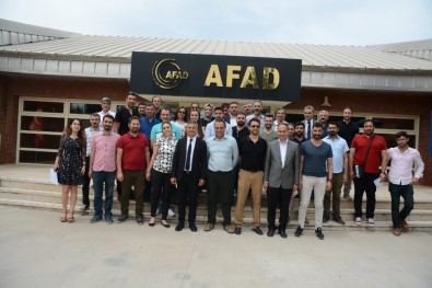 Diyarbakır'da Öğretmenler, Arama-Kurtarma Eğitimlerini Tamamlandı