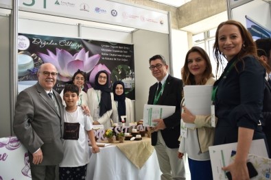 Genç Girişimciler İzmir'de Yarıştı