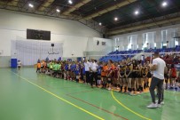 ORHAN AYDIN - Marmaris'te 'Mini Voleybol Şenliği' Yapıldı