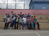 VOLEYBOL TAKIMI - Üniversite Öğrencilerinden Spor Projesi