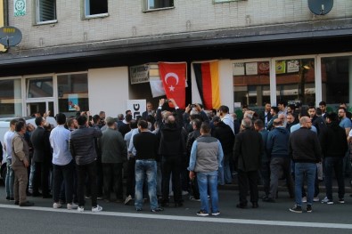 Almanya'da Camiye Düzenlenen Saldırıda 1 Kişi Gözaltına Alındı