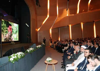 Cumhurbaşkanı Erdoğan, Hafızlık Ve Kur'an-I Kerim'i Güzel Okuma Yarışma Ödül Törenine Katıldı