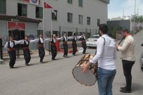 BENZERLIK - Türk Kültürünü Halk Oyunları İle Öğreniyorlar
