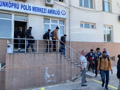 Edirne'de 40 Kaçak Göçmen Yakalandı