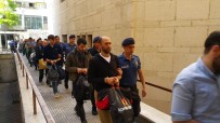 FETÖ Şüphelisi 40 Askerden 17'Si Tutuklandı