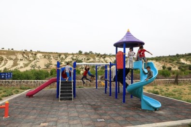 Gaziantep'te 50 Kırsal Mahalleye Çocuk Oyun Grubu