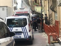 OLAY YERİ İNCELEME - Kağıthane'de Polis Memuru, Meslektaşının Beylik Tabancasıyla İntihar Etti