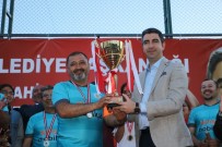 SOSYAL GÜVENLIK - Kartal Orçul Futbol Turnuvası'nda Kupa Coşkusu