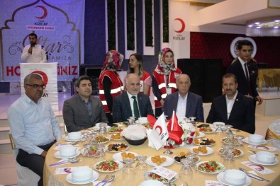 Kızılay'dan Diyarbakır Fethi Programı