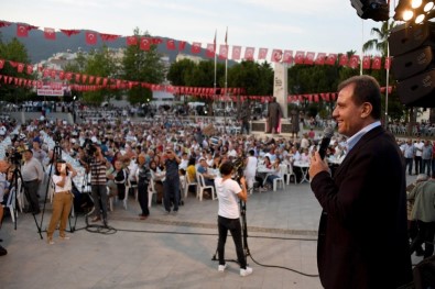 Seçer, Anamur Halkı İle İftarda Buluştu