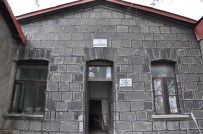 BOLŞEVIK - Tarihi Kars Cezaevi Yıkılıyor