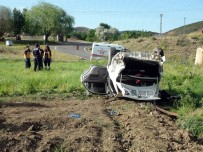 YOZGAT - Yozgat'ta Trafik Kazası Açıklaması 1 Ölü, 2 Yaralı