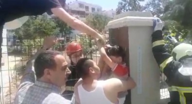 Aksaray'da Oyun Oynayan Çocuğun Eli Çitlere Saplandı