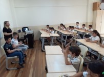 GÖRME ENGELLİ - Bizim Ev'de Braille Alfabesi İle Tanıştılar