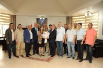 Çiçekçilerden Başkan Çalkaya'ya Vefa Teşekkürü