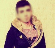 MADDE BAĞIMLISI - Evine Ekmek Getiren Adamı Eşinin Gözü Önünde Bıçakladı