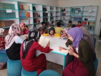 SOSYAL BELEDİYECİLİK - Eyyübiyeli Gençler Gençlik Merkezlerine İlgi Gösteriyor