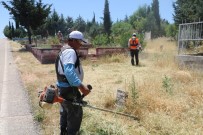 AREFE GÜNÜ - Gaziantep'te Bayram Öncesi Mezarlıklarda Yoğun Bakım