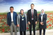 Hatice Tekin, 'Yılın Ebesi' Seçildi