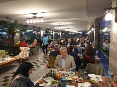 Noterler İftarda Sapanca'da Buluştu