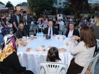 FARUK ÖZLÜ - Orucunu Konuralp Sakinleri İle Açtı