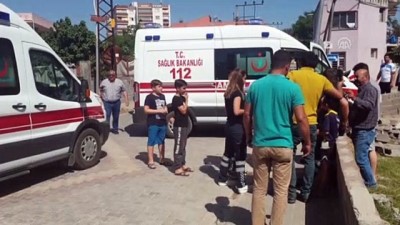 Osmaniye'de Ambulansla Öğrenci Servisi Çarpıştı Açıklaması 2 Yaralı