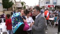 SOKAK İFTARI - Sultanbeyli'de Binlerce Vatandaş Sokak İftarında Orucunu Açtı