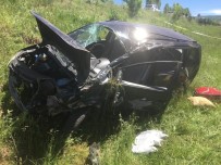 GAZIOSMANPAŞA ÜNIVERSITESI - Tokat'ta Trafik Kazası Açıklaması 2 Ölü, 3 Yaralı