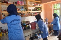 SOSYAL YARDIM - Yunusemre'nin Evde Bakım Hizmetlerinde Bayram Mesaisi