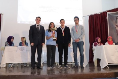 Akseki'de Osman Yüksel Serdengeçti Anısına Bilgi Yarışması