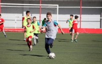 GÖKSEL ARSOY - Bayraklı Belediyesi Yaz Spor Okulları Başlıyor