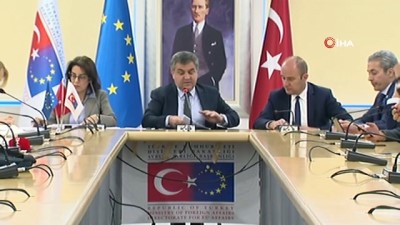 Dışişleri Bakan Yardımcısı Kaymakcı Jean Monnet Bursiyerleriyle Buluştu