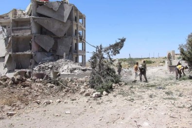 Esad Rejiminin Ve Rus Uçaklarının İdlib'e Saldırıları Devam Ediyor Açıklaması 16 Ölü