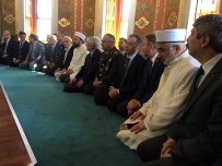 İstanbul'un Fethinin 566. Yıldönümünde Fatih Sultan Mehmet Han Dualarla Anıldı