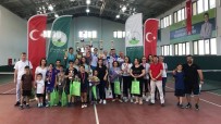 TUNÇBILEK - Osmangazi'de 14 Yaş Tenis Heyecanı Sona Erdi