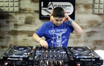 YUSUF ERDEM - Türkiye'nin En Genç DJ'i 11 Yaşında