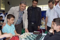 FARABI - Satranç Turnuvasında Ter Döktüler