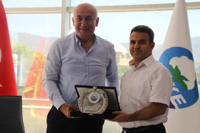 Söke Belediyesi, Sağlık İşleri Müdürü Barış Değer'i Çankırı'ya Uğurluyor